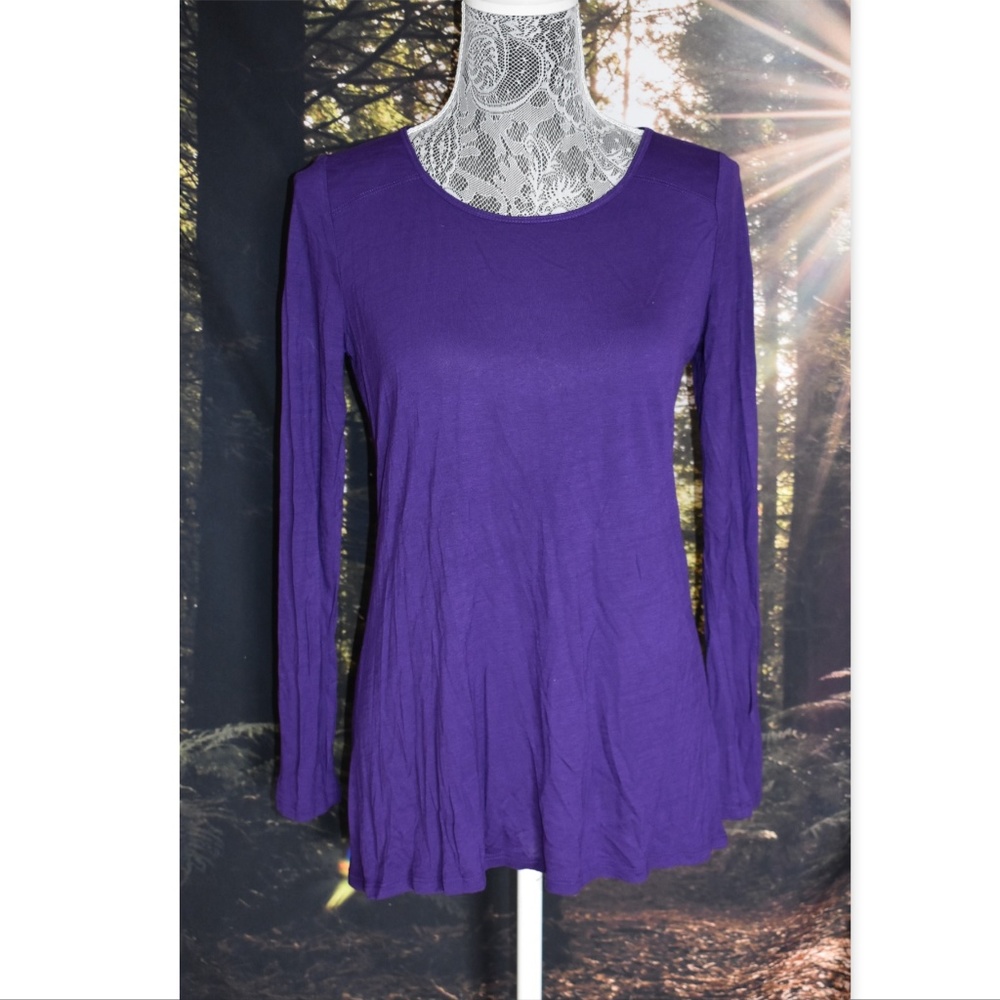 💜 Purple Essential Long Sleeve Shirt